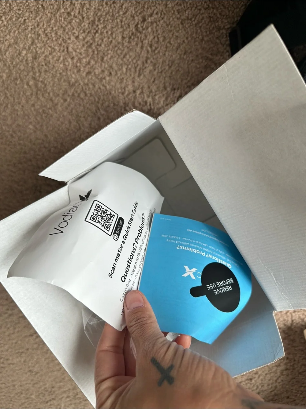 White Smartphone VR Headset - Immersive Virtual Reality